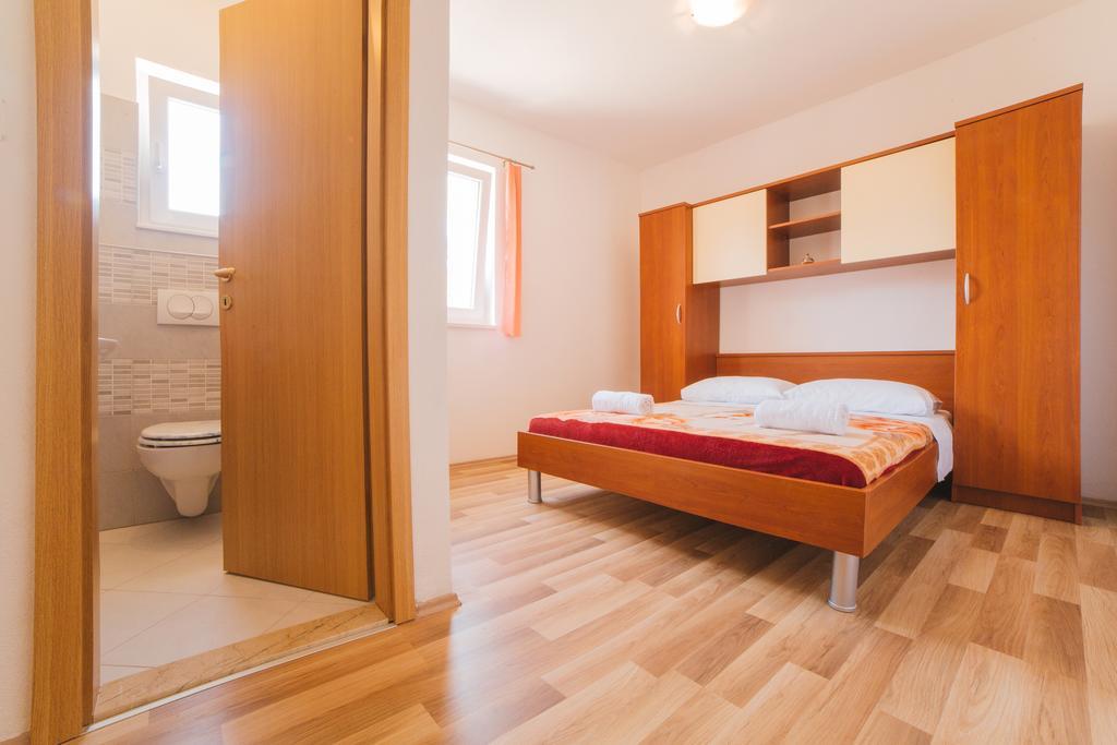 Apartment Chiara Дугі-Рат Екстер'єр фото