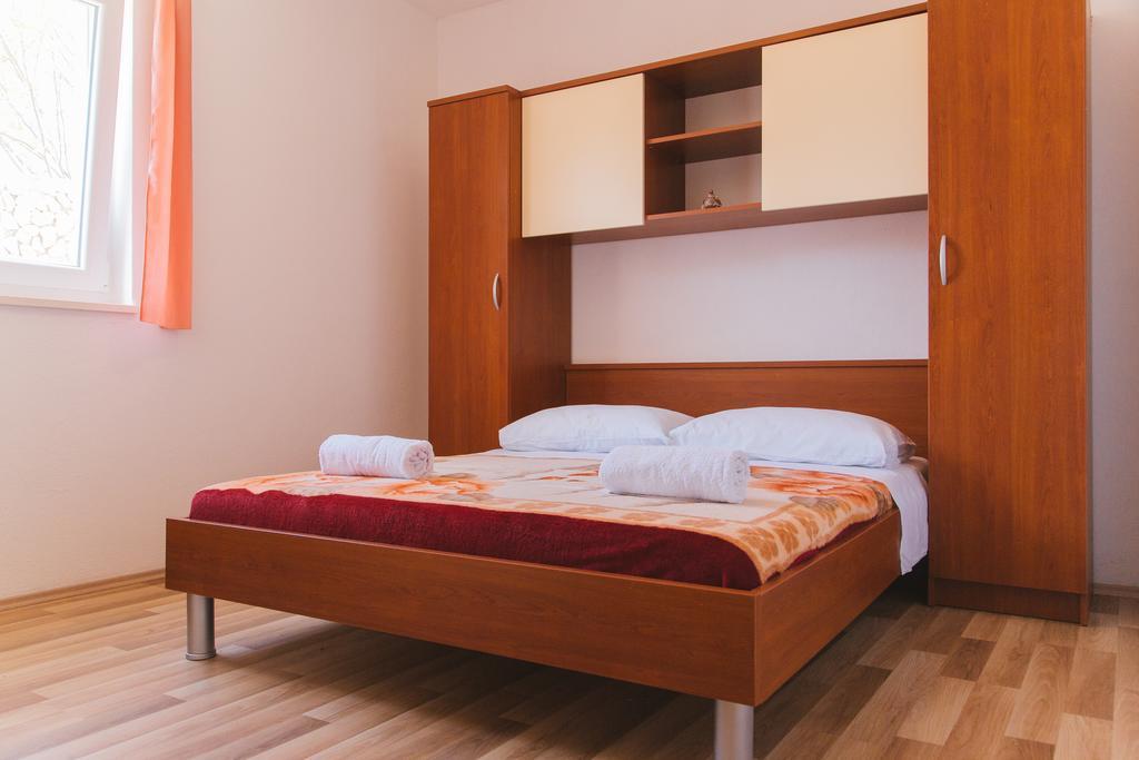 Apartment Chiara Дугі-Рат Екстер'єр фото